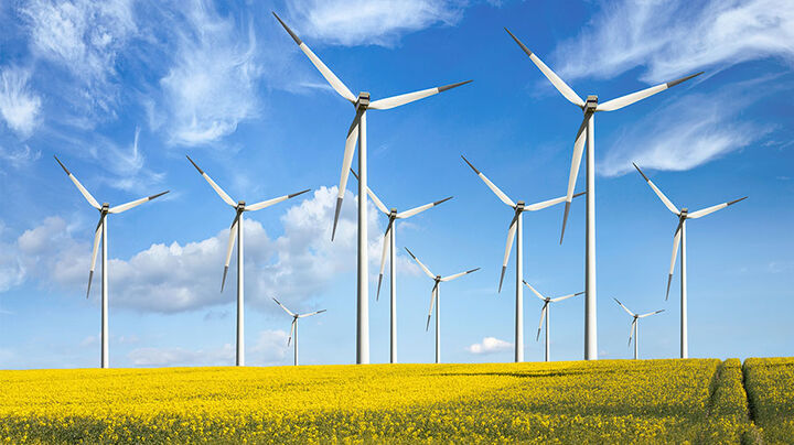 Windräder, Feld, Klimaschutz