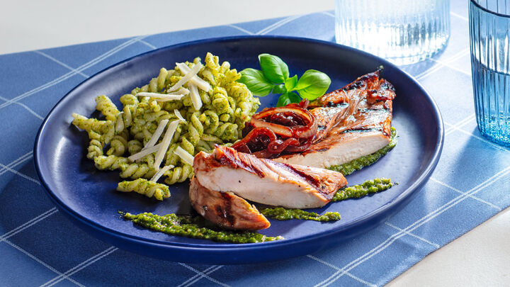 Hähnchenbrust in Balsamico-Zwiebel-Marinade | Rezepte | HIT