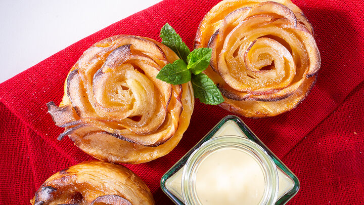 Apfel-Rosen-Muffins | Rezepte | HIT