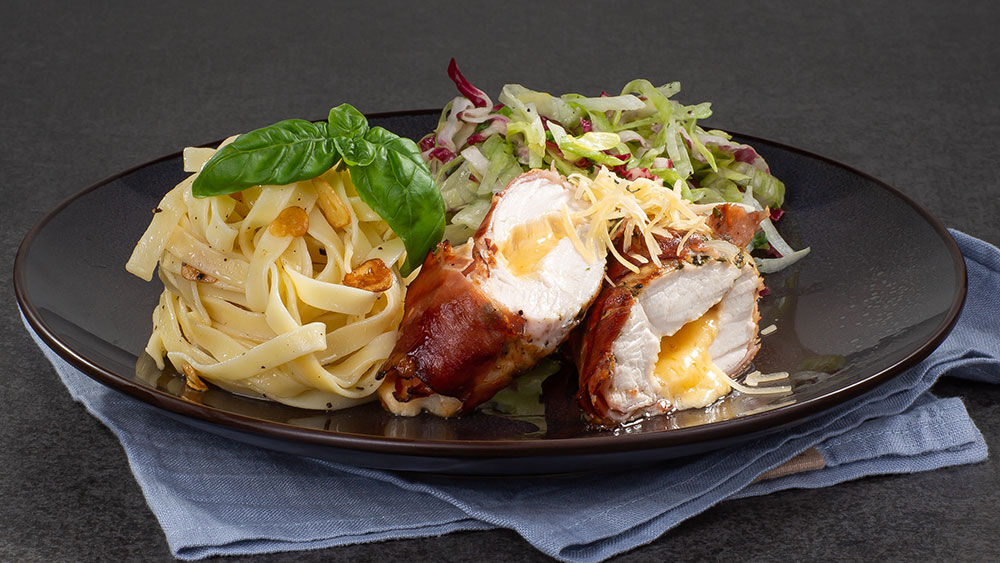 Hühnerbrust im Schinkenmantel gefüllt mit Käse | Rezepte | HIT Hühnerbrust im Schinkenmantel gefüllt mit Käse | Rezepte | HIT